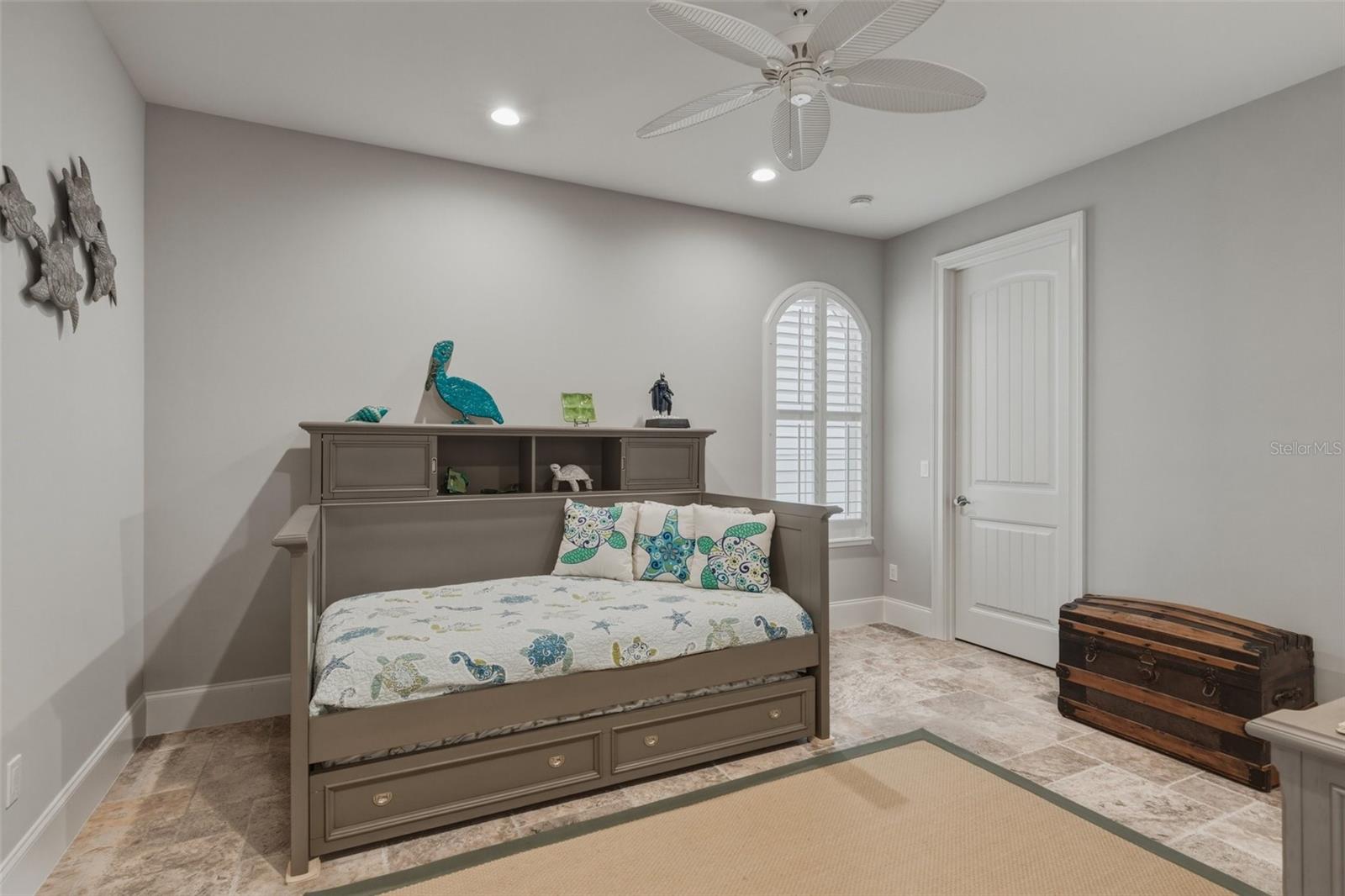 52 HAMMOCK BEACH CIR S