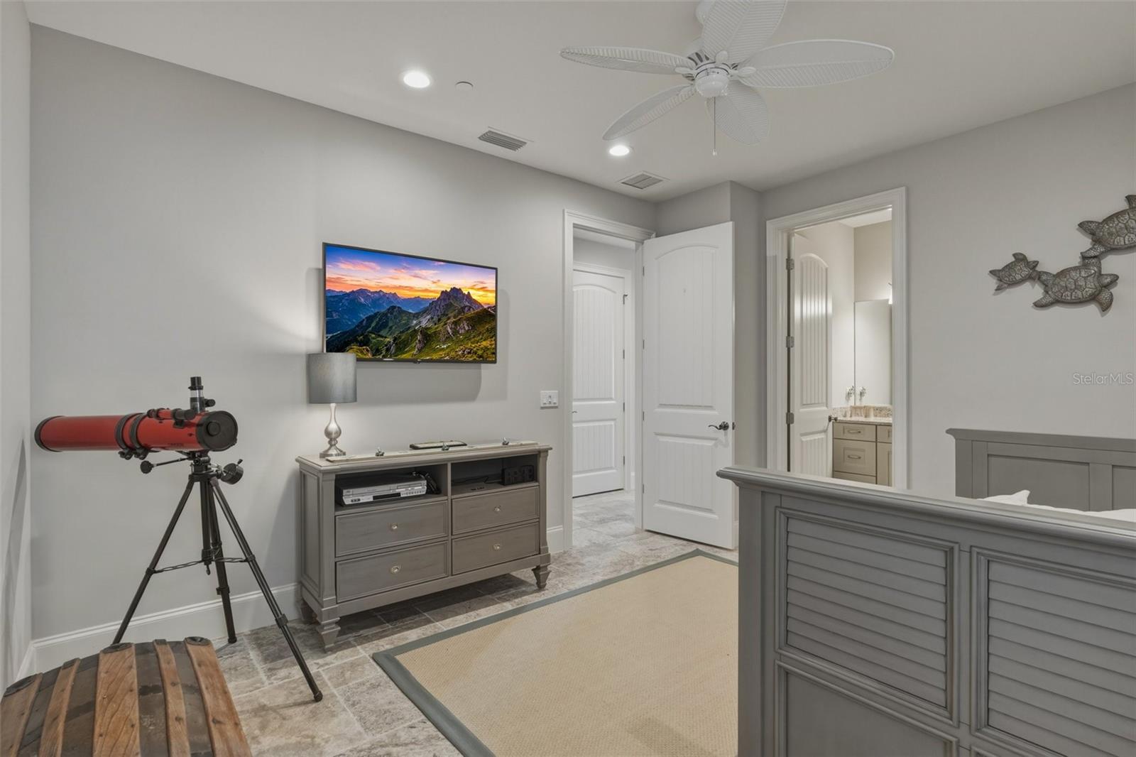 52 HAMMOCK BEACH CIR S