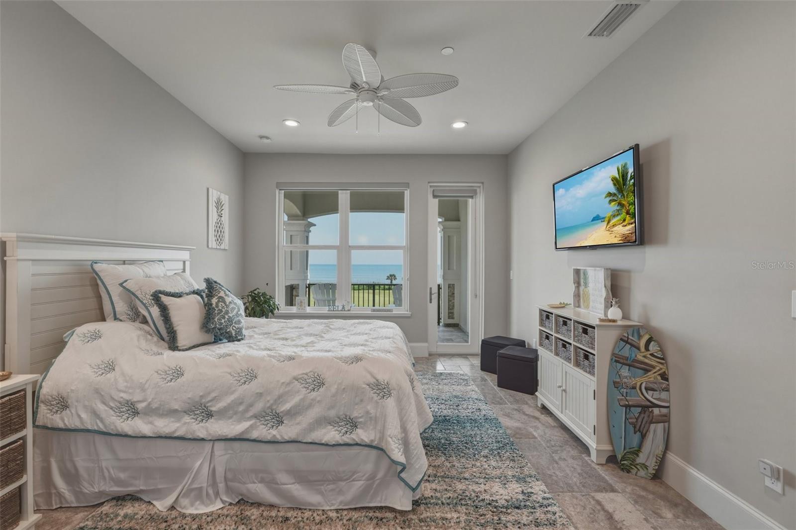 52 HAMMOCK BEACH CIR S