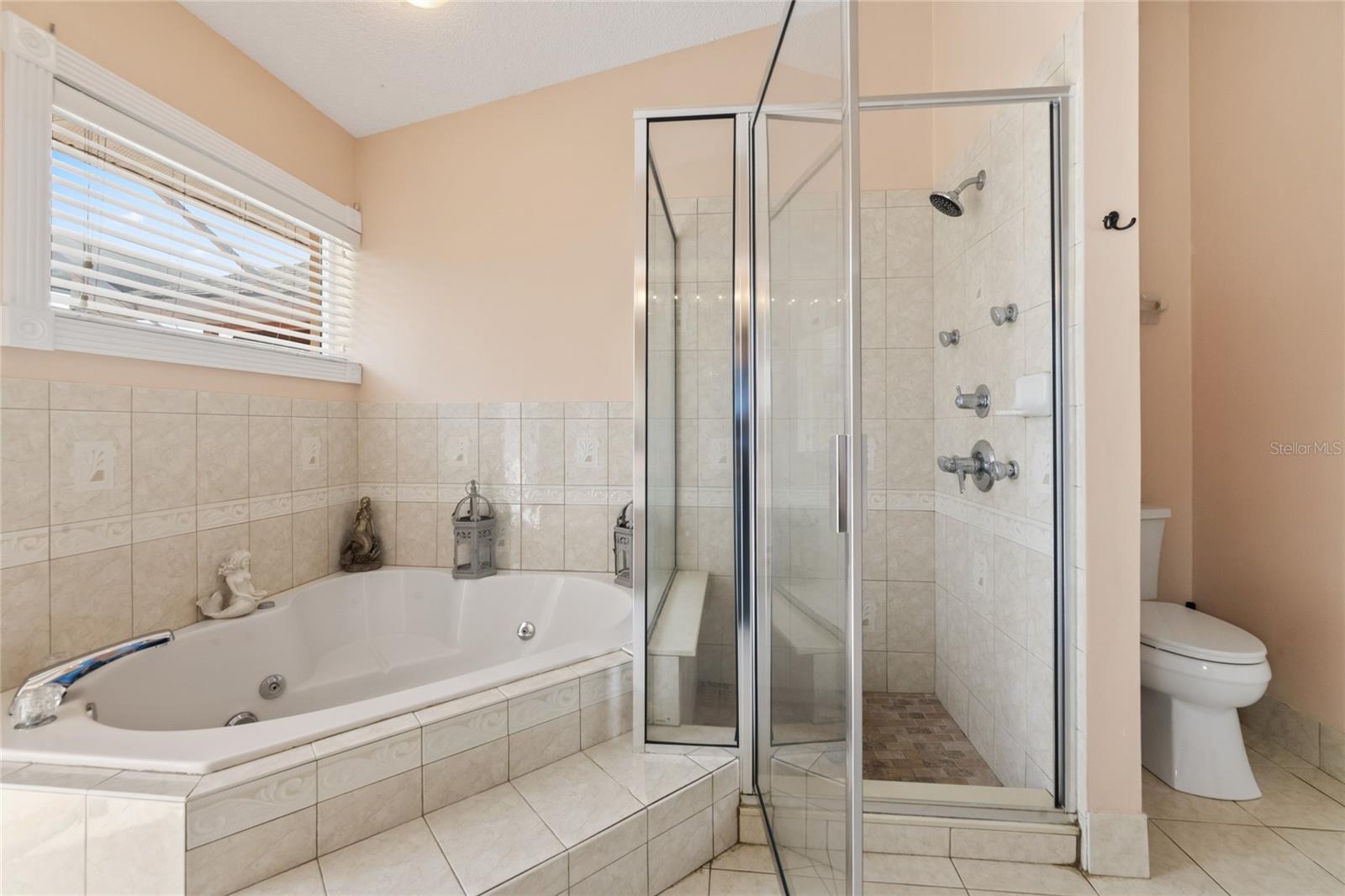 38 WESTMOUNT LN
