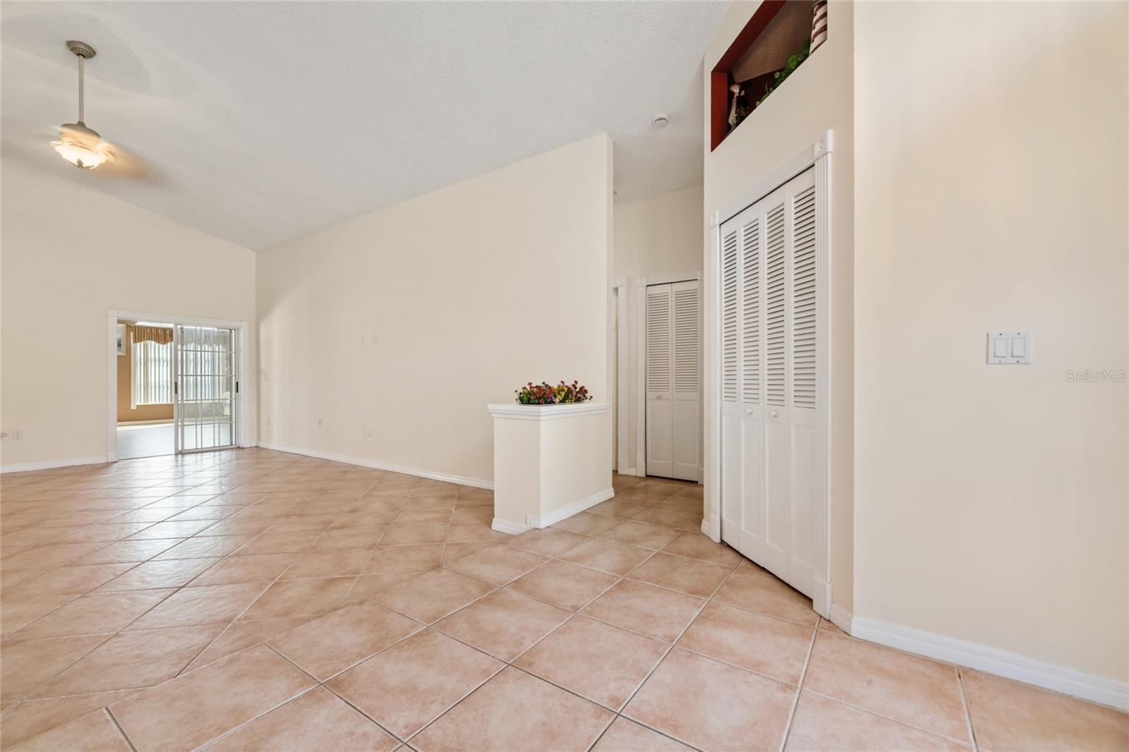 38 WESTMOUNT LN