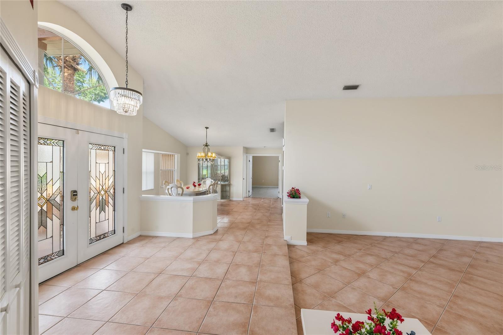 38 WESTMOUNT LN