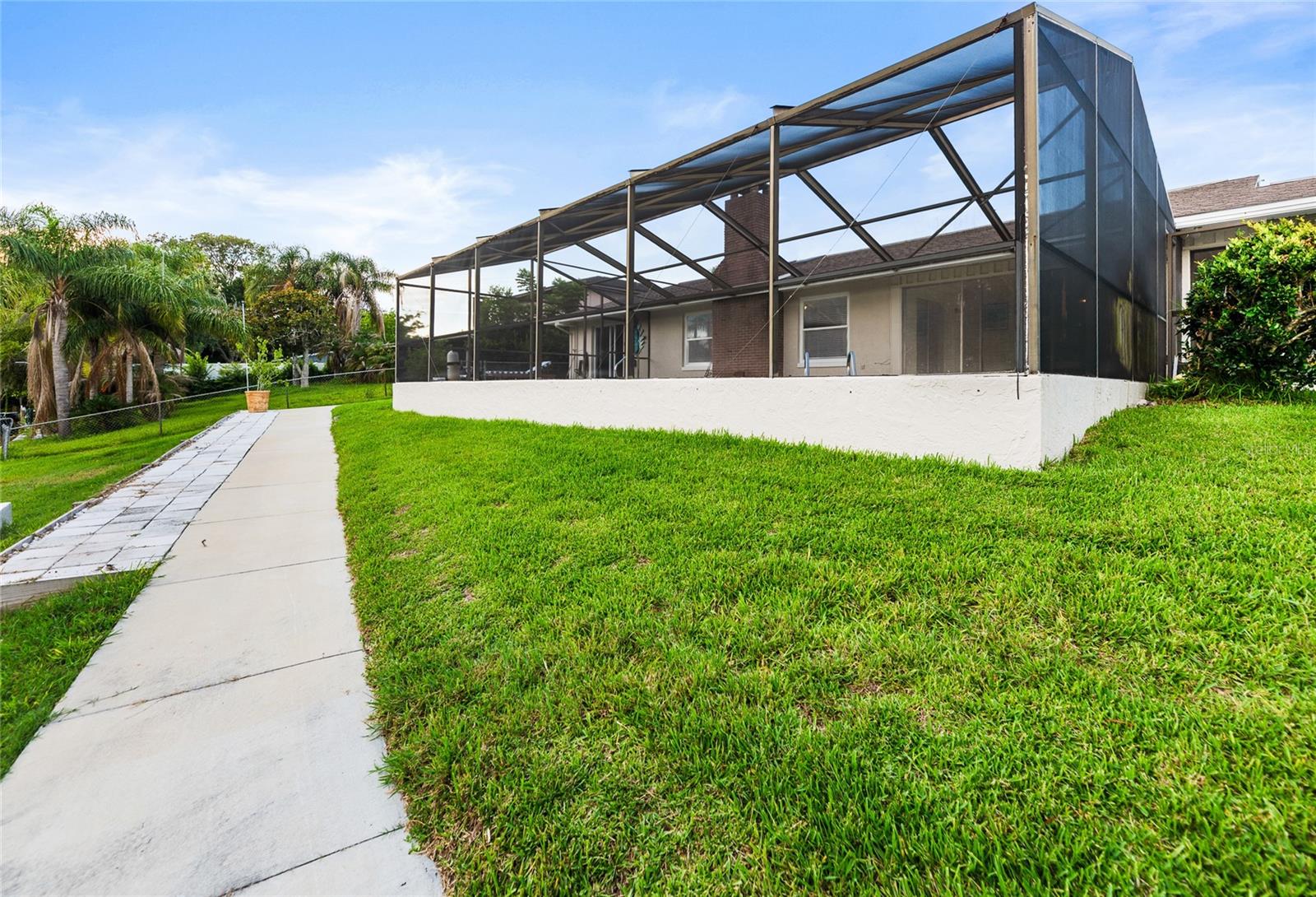 10 FELICIA CT