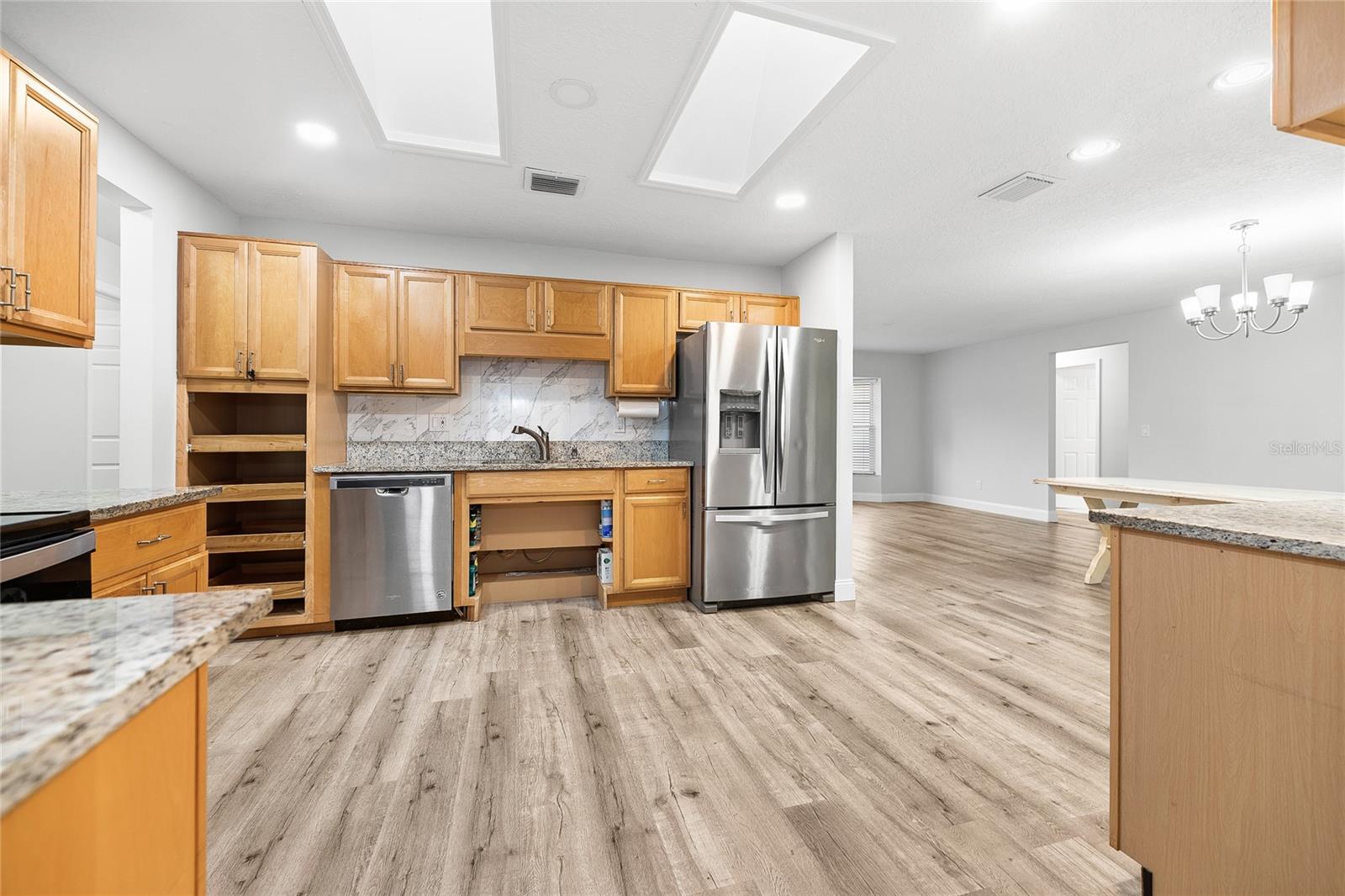 10 FELICIA CT