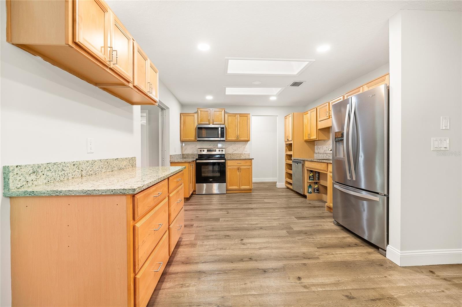 10 FELICIA CT
