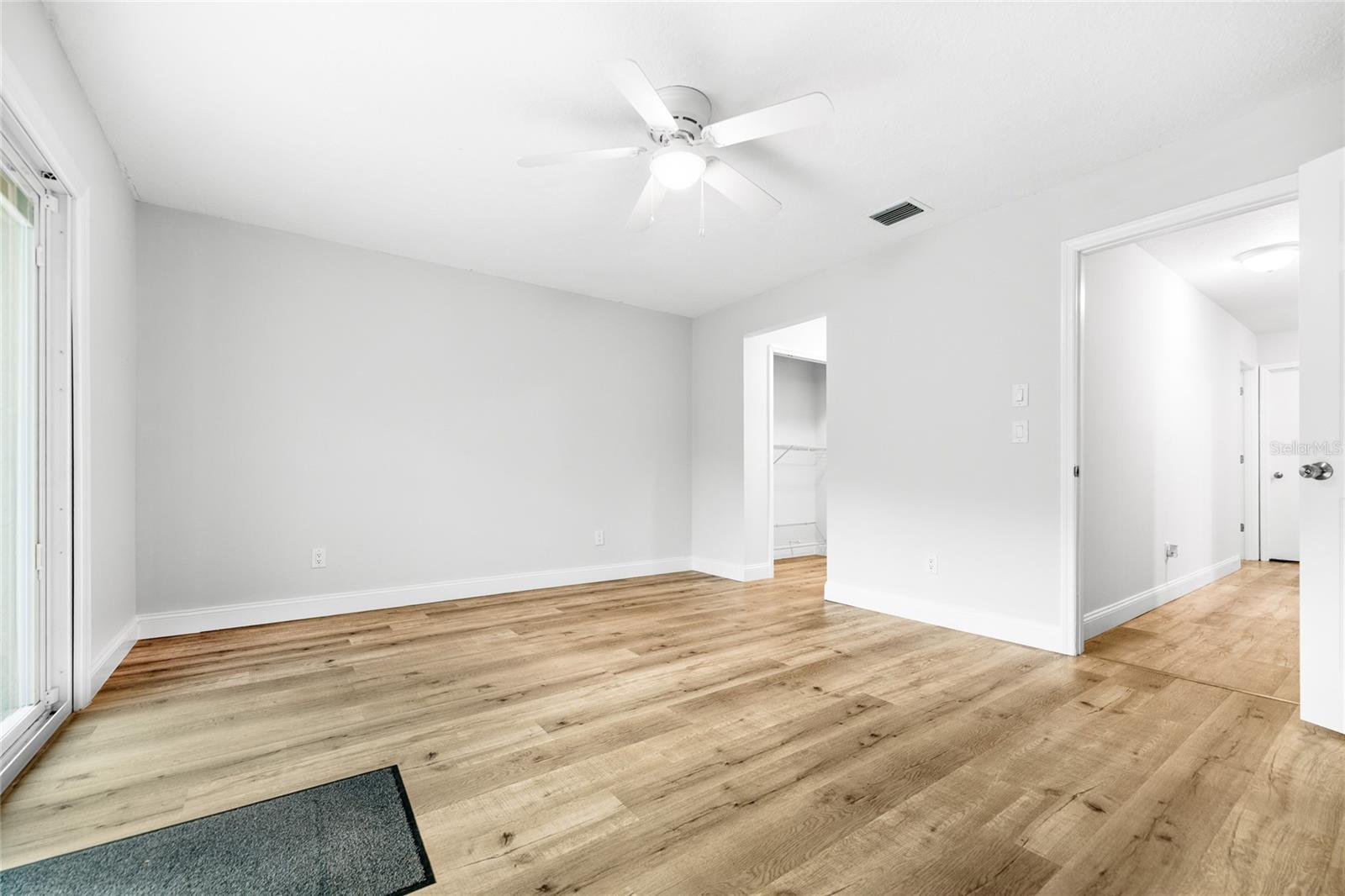 10 FELICIA CT