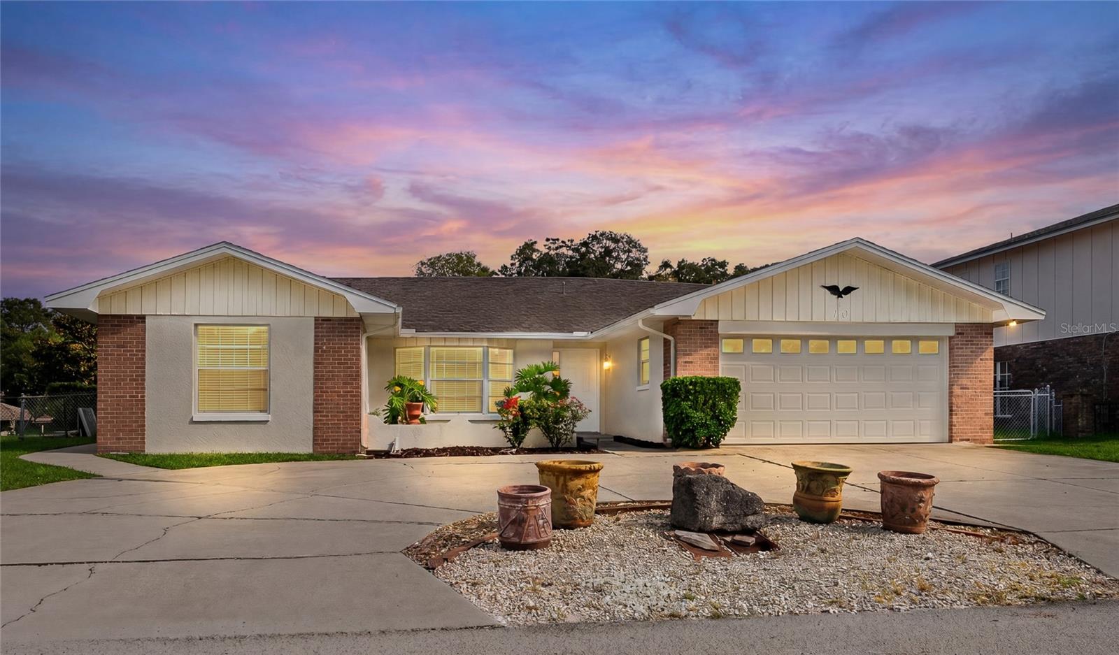 10 FELICIA CT