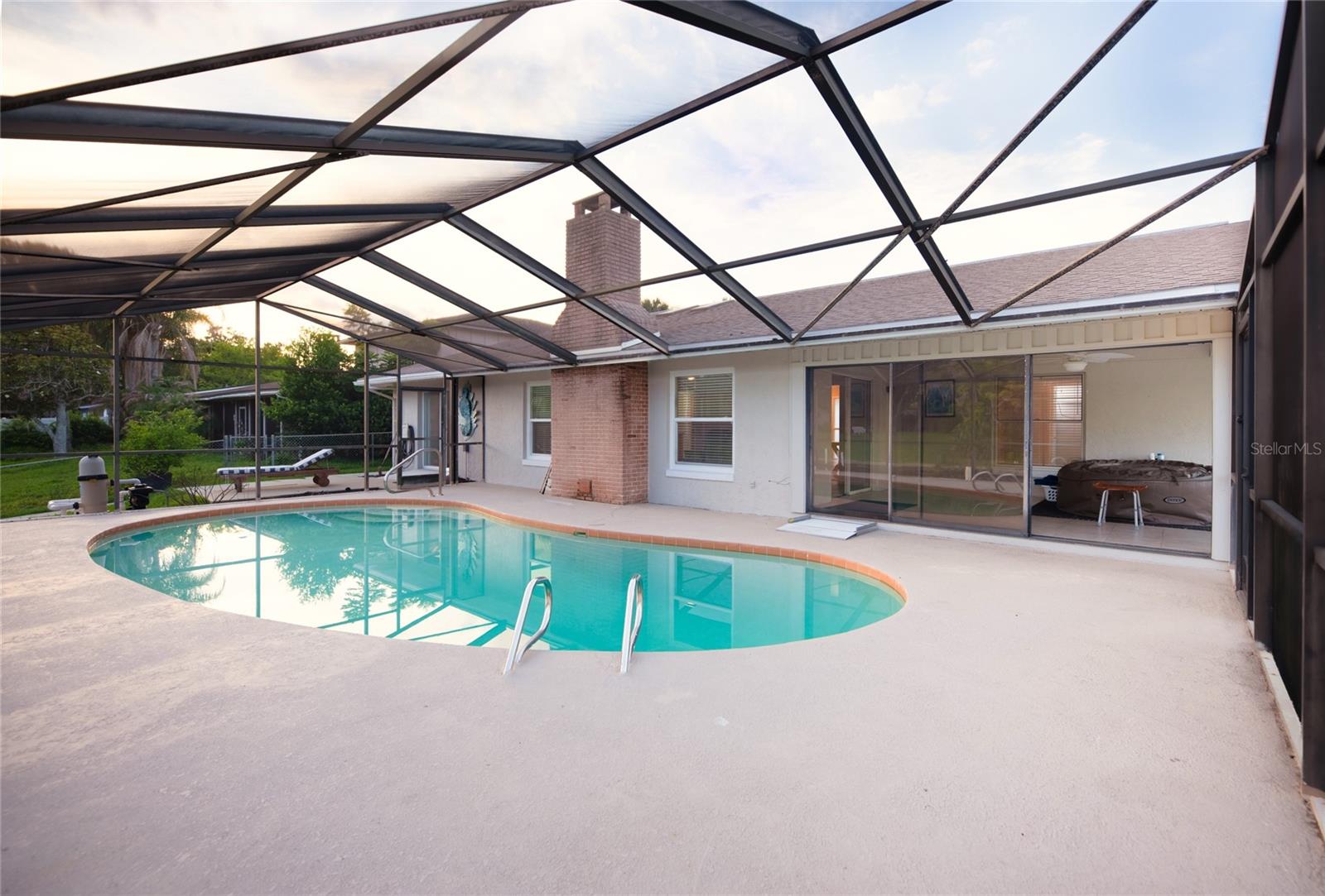 10 FELICIA CT