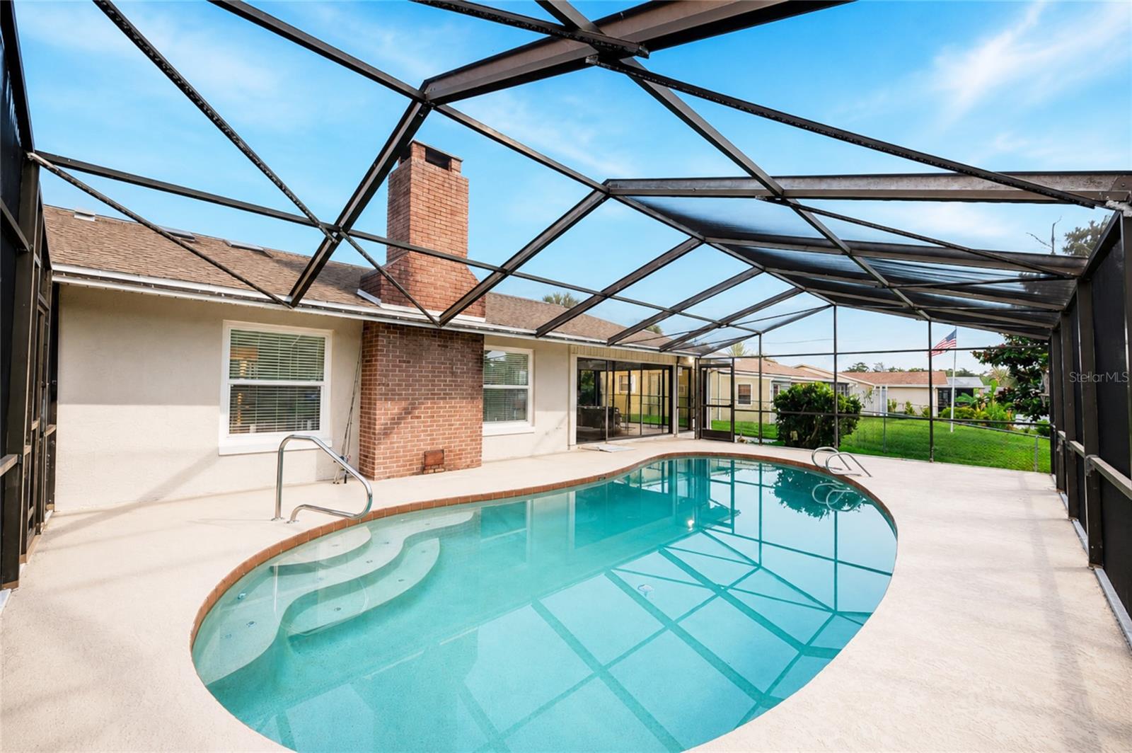 10 FELICIA CT