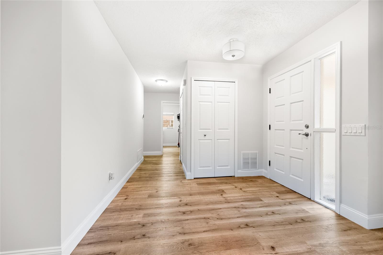 10 FELICIA CT