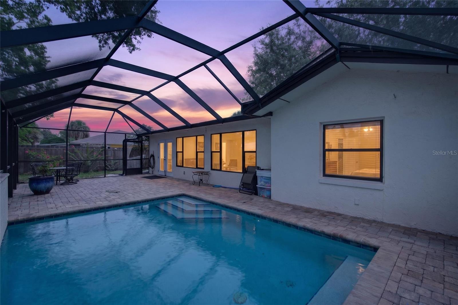 13 FAIRVIEW LN
