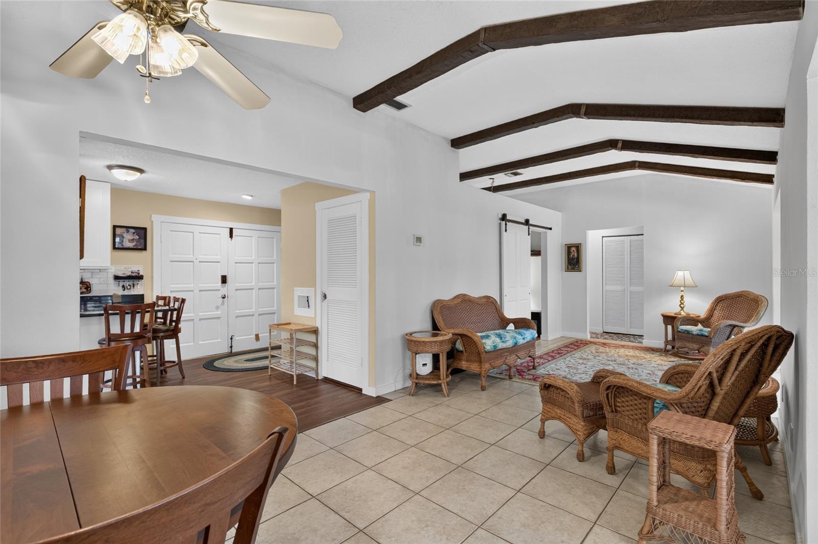 13 FAIRVIEW LN