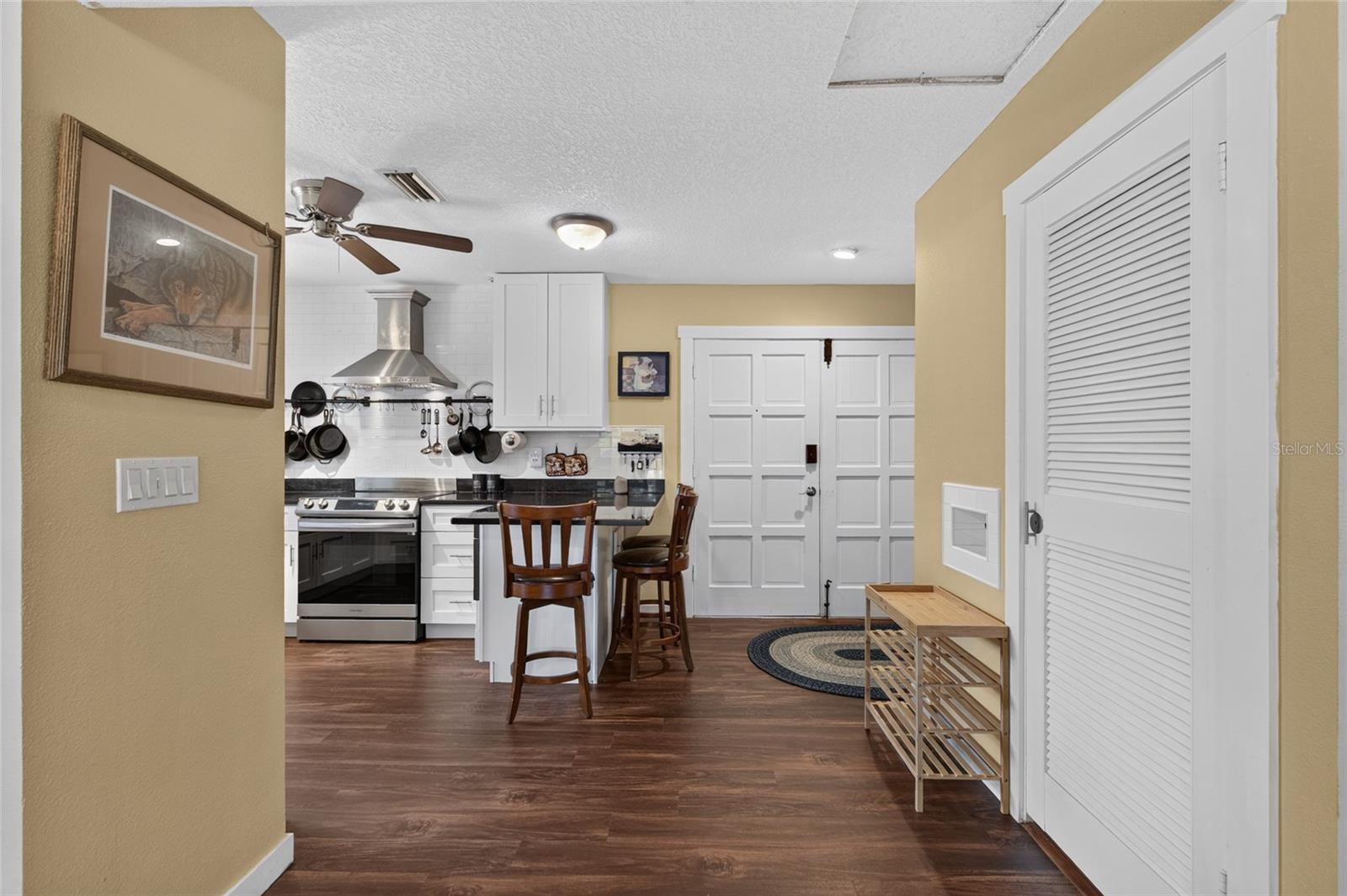 13 FAIRVIEW LN