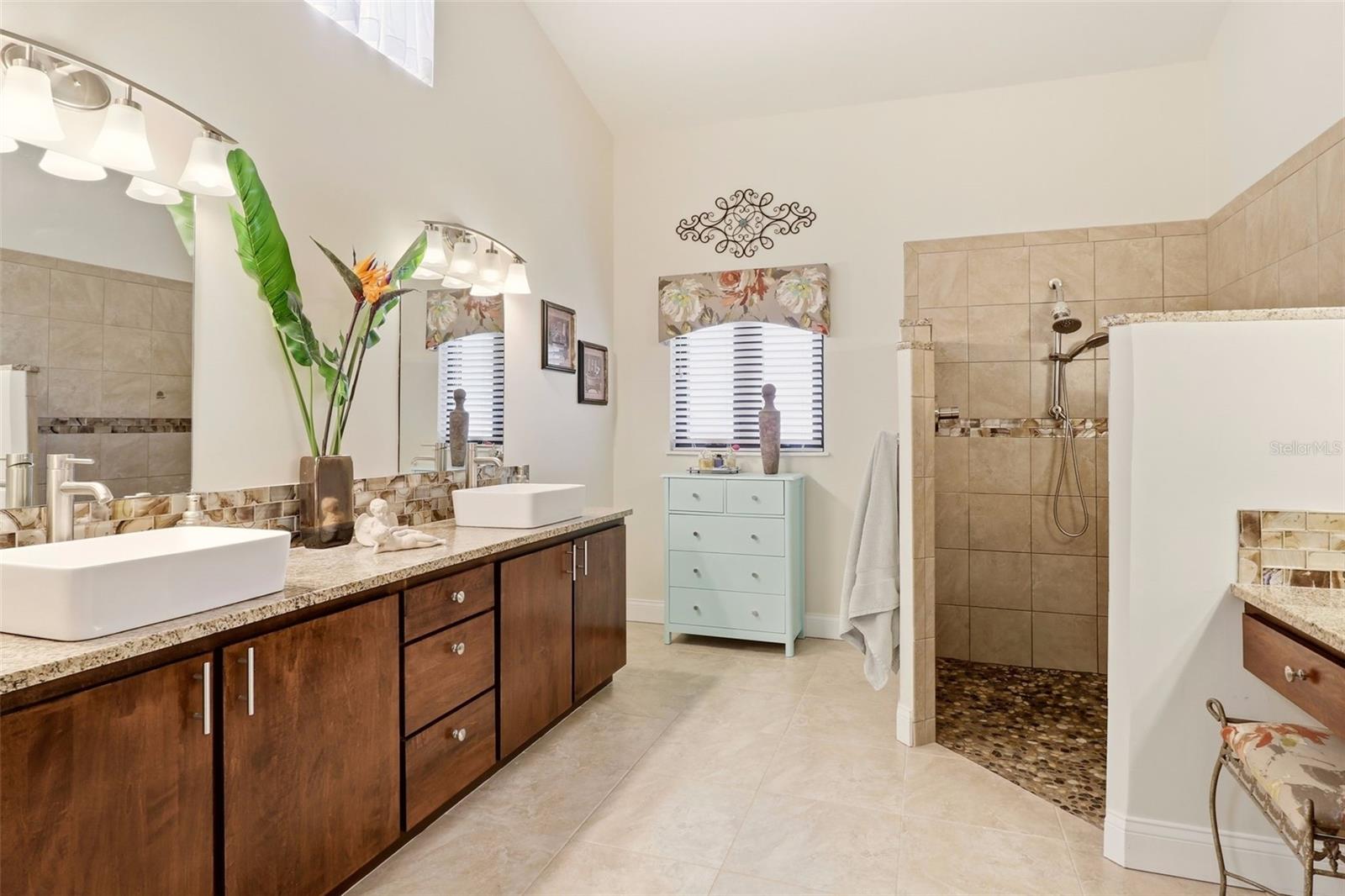 19 WOODGUILD PL