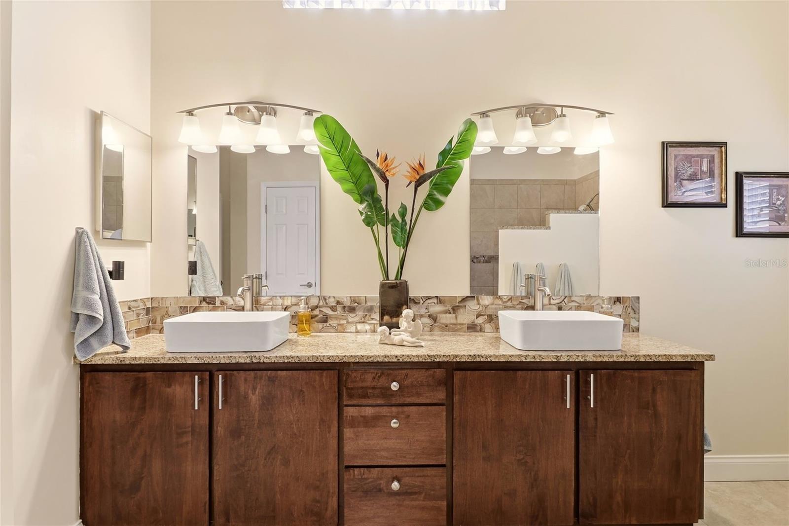 19 WOODGUILD PL