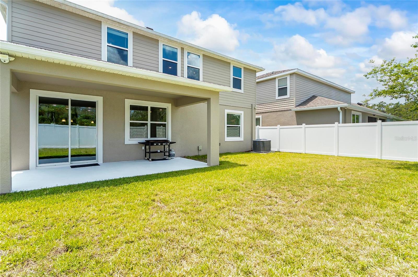 40 OAKLEAF WAY