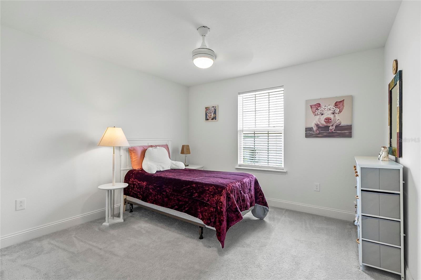 40 OAKLEAF WAY