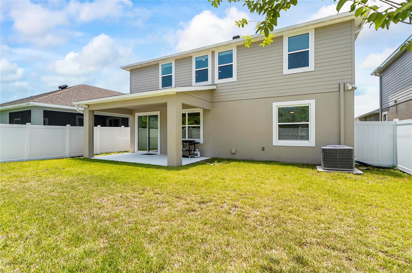 40 OAKLEAF WAY