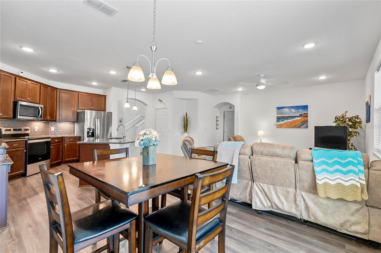 40 OAKLEAF WAY