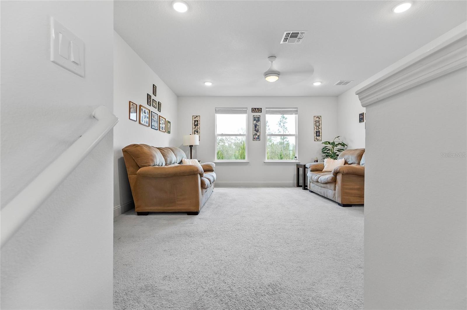 40 OAKLEAF WAY