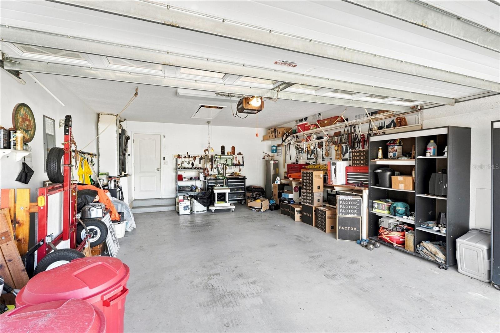 205 S 24TH ST