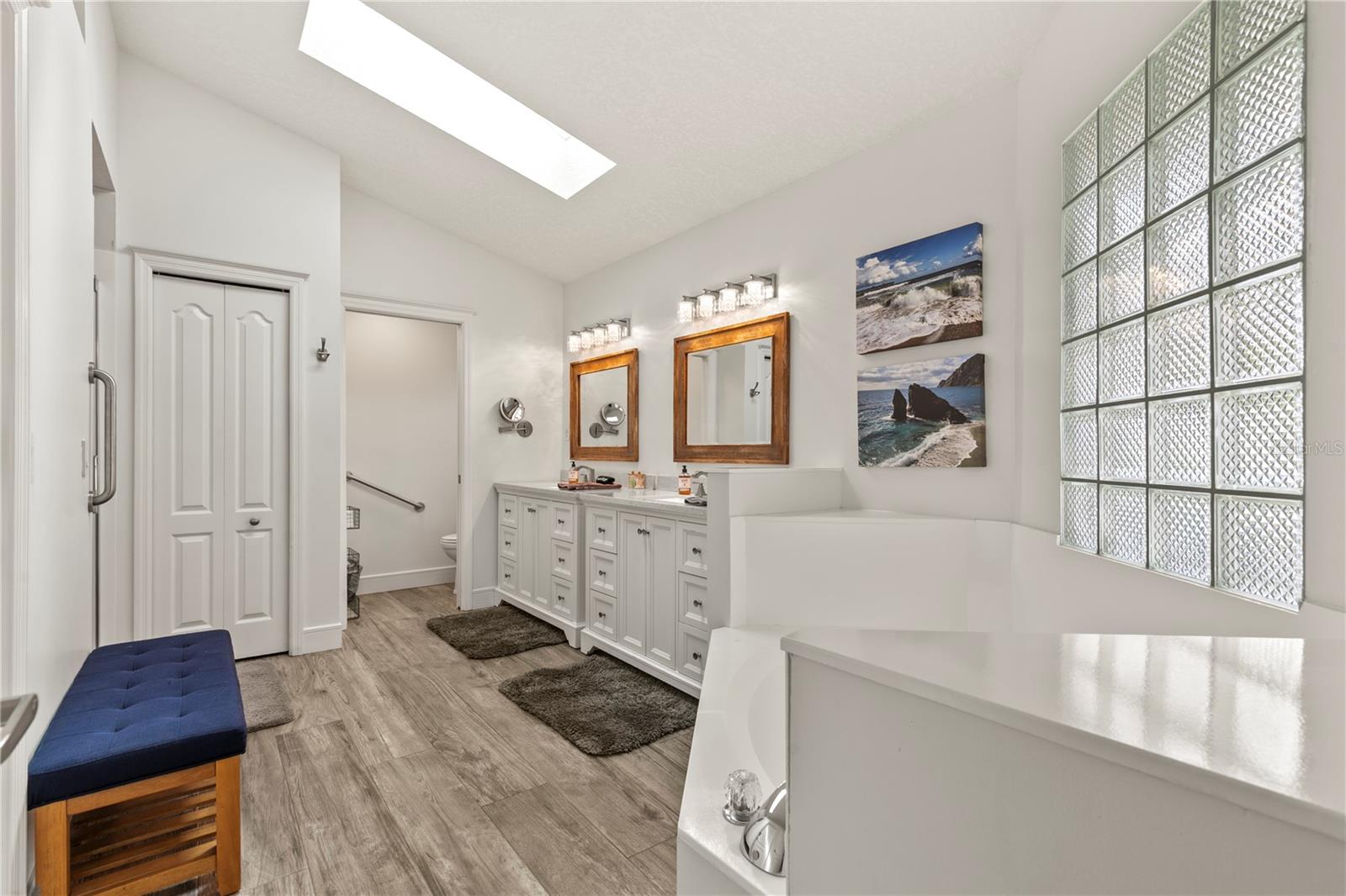 17 COLLINGTON CT
