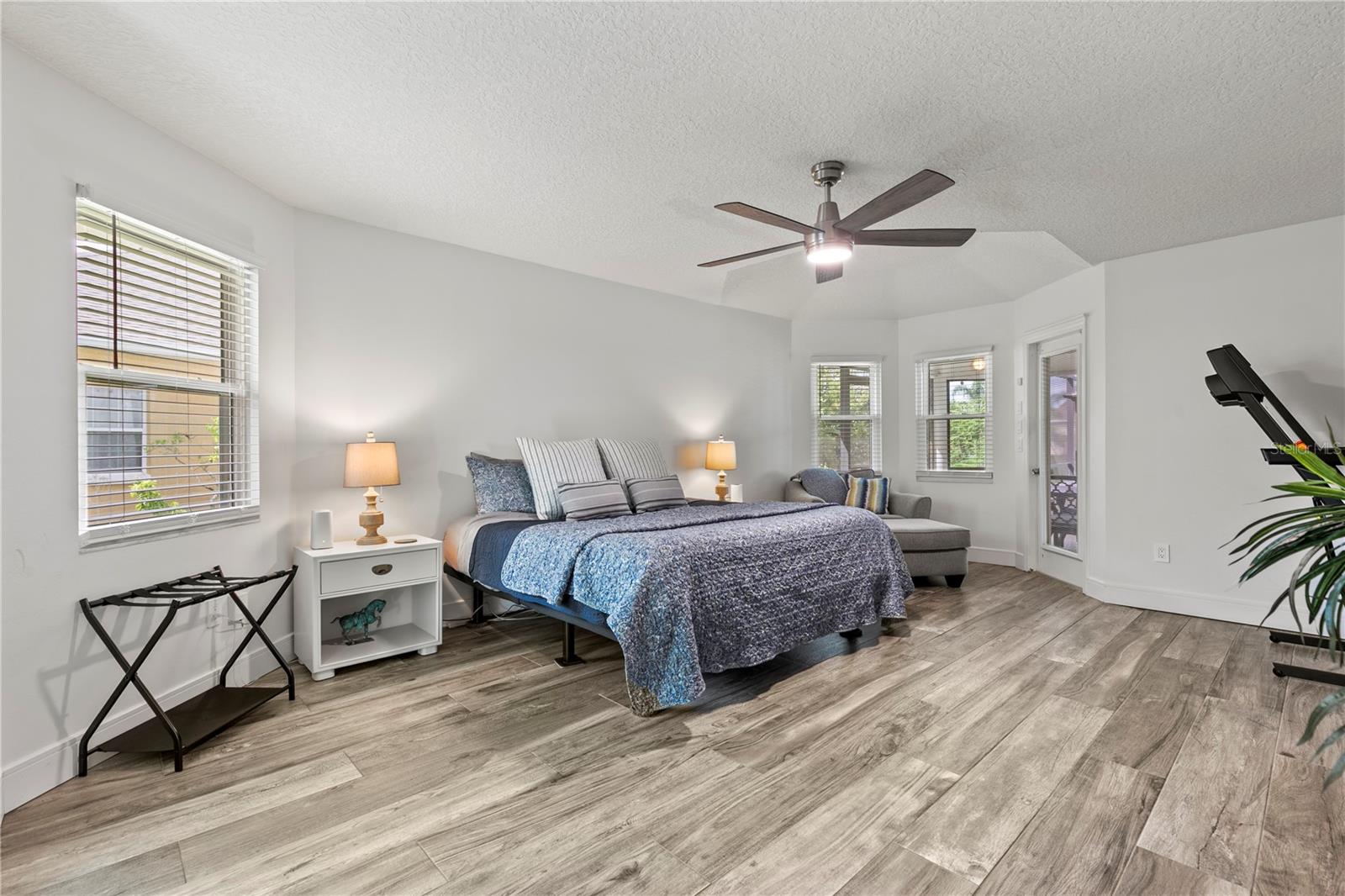 17 COLLINGTON CT