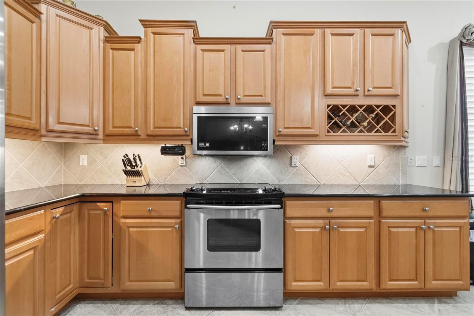 19 VILLAGE VIEW DR