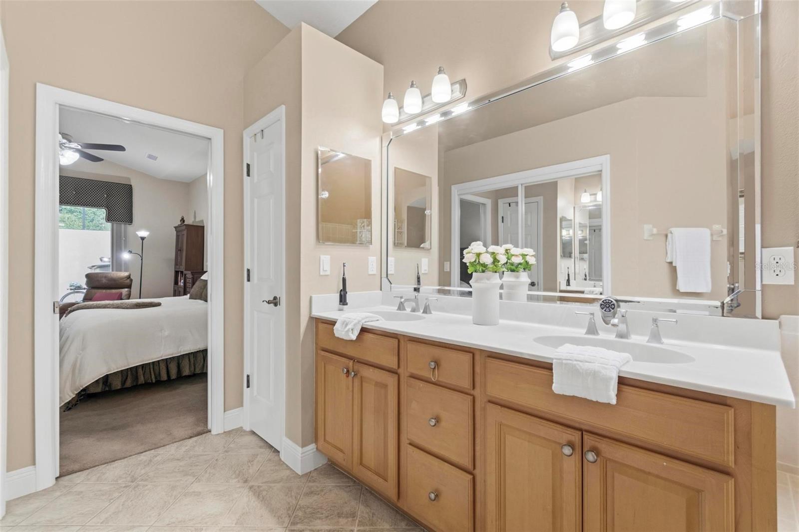 19 VILLAGE VIEW DR