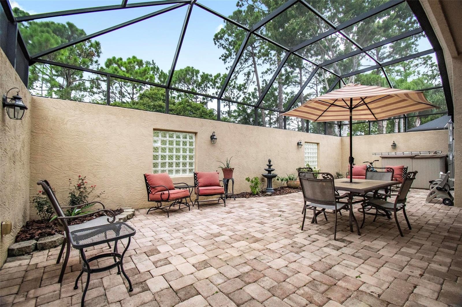 19 VILLAGE VIEW DR