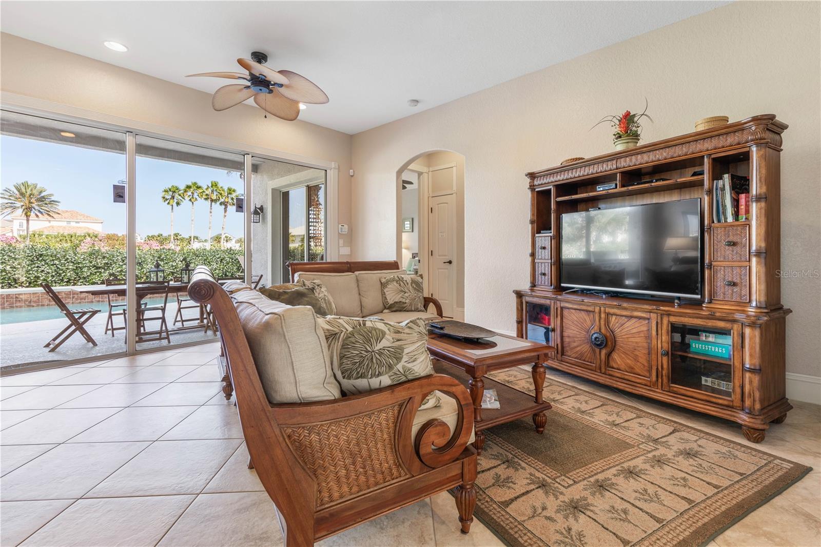 12 CINNAMON BEACH WAY