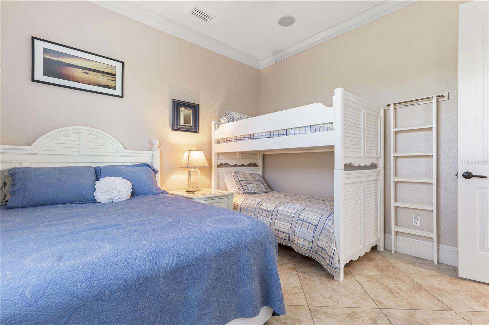 12 CINNAMON BEACH WAY