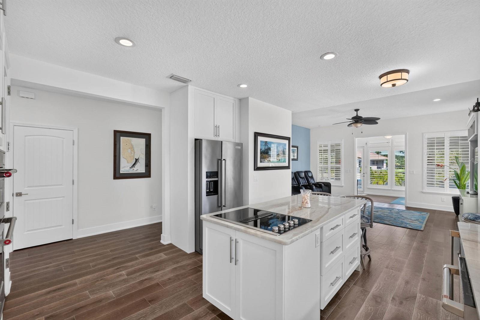 15 MADEIRA CT