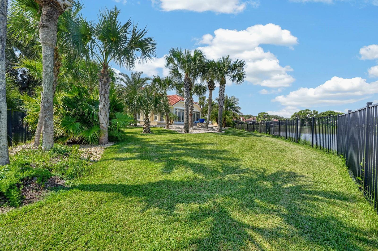 15 MADEIRA CT