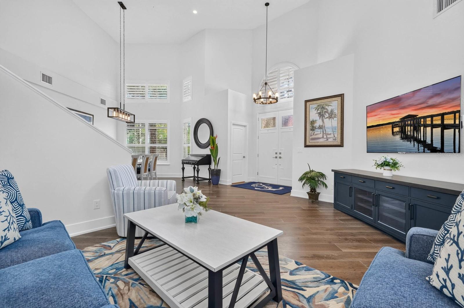 15 MADEIRA CT