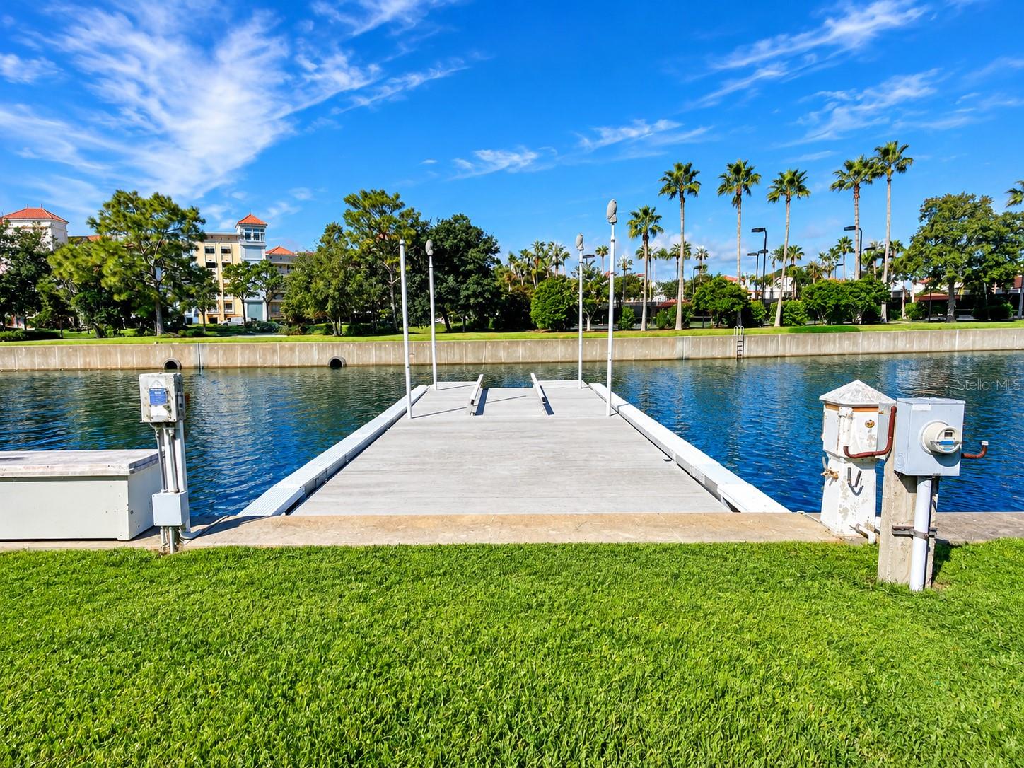210 HARBOR VILLAGE PT N