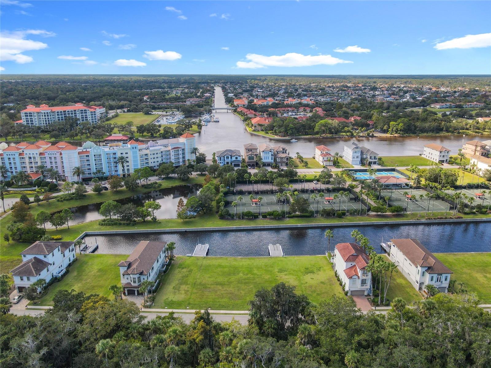 214 HARBOR VILLAGE PT N