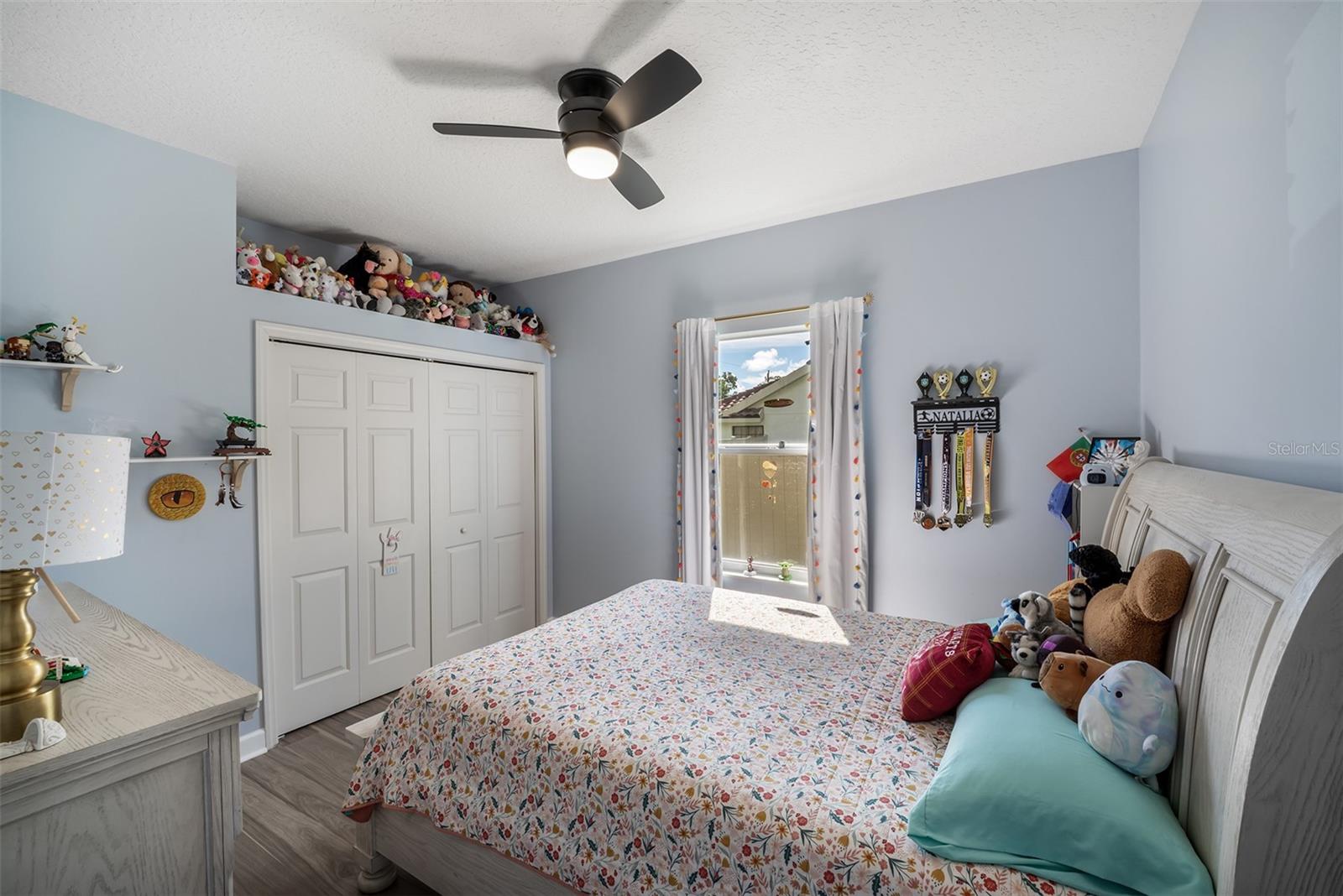 10 WESTMORE LN
