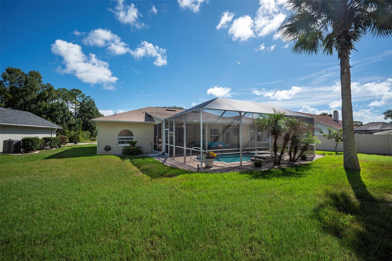 10 WESTMORE LN