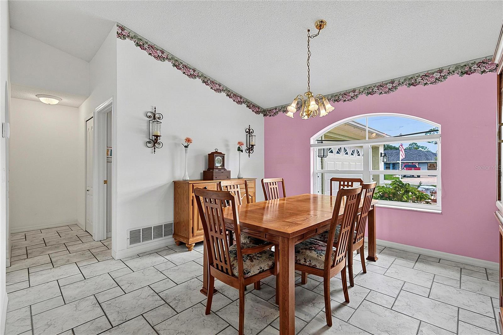 43 FOLSON LN