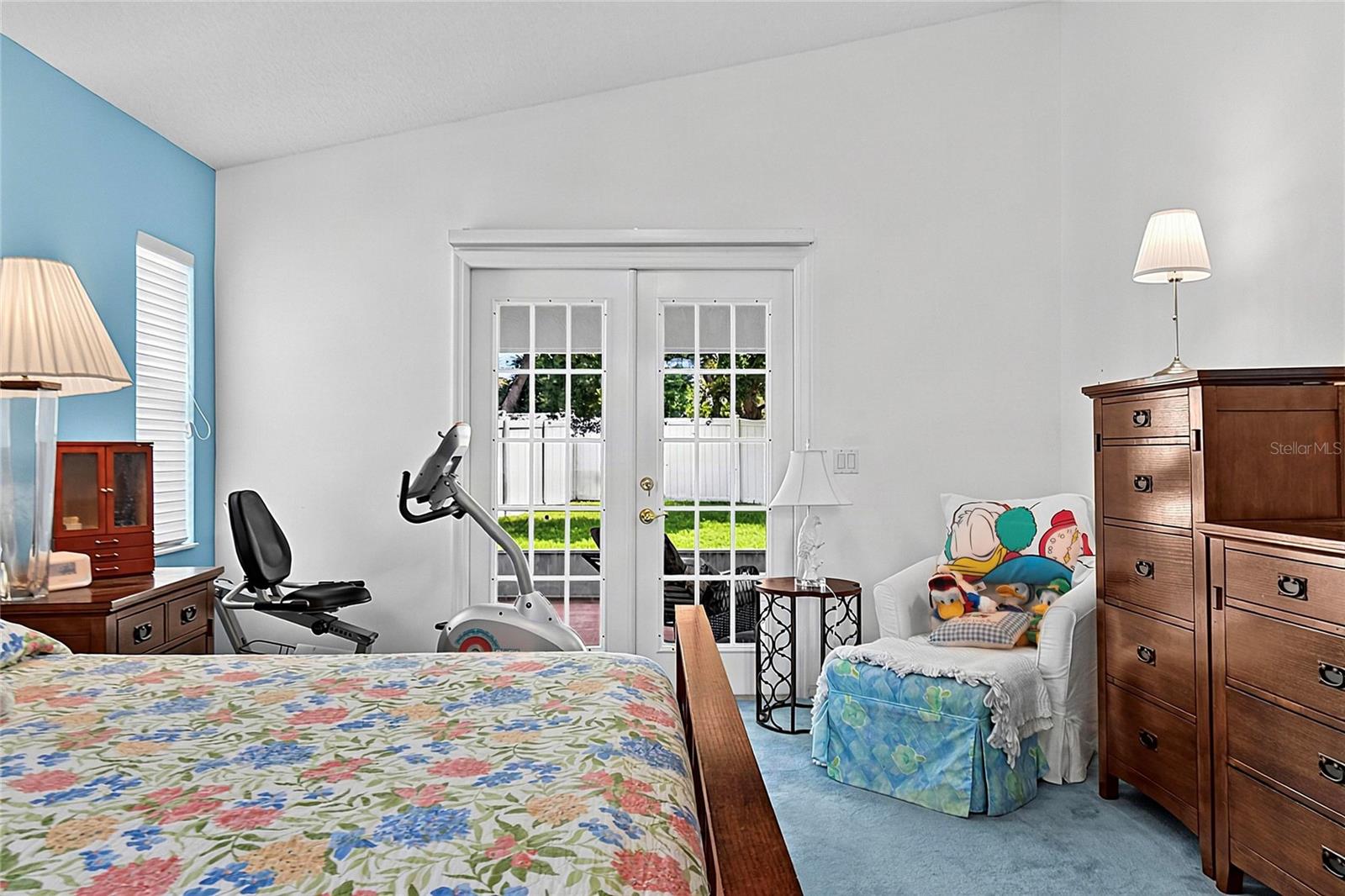 43 FOLSON LN