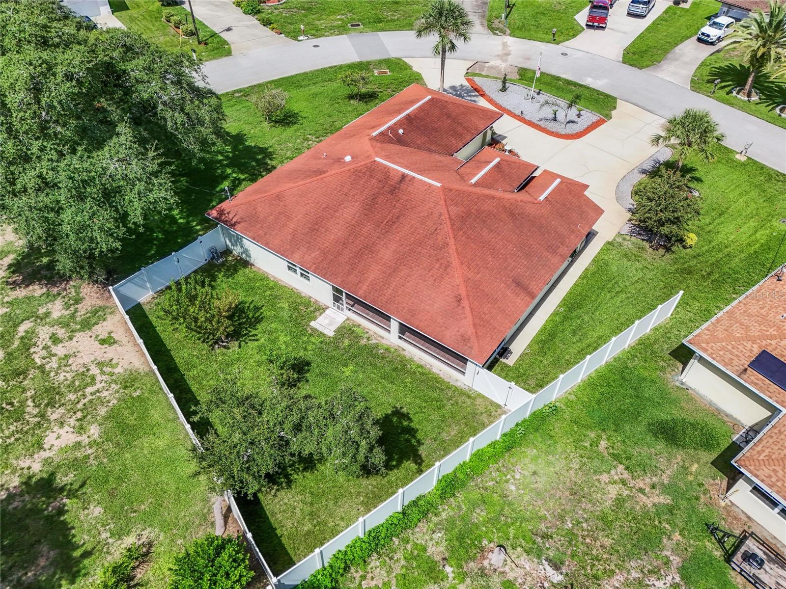 43 FOLSON LN