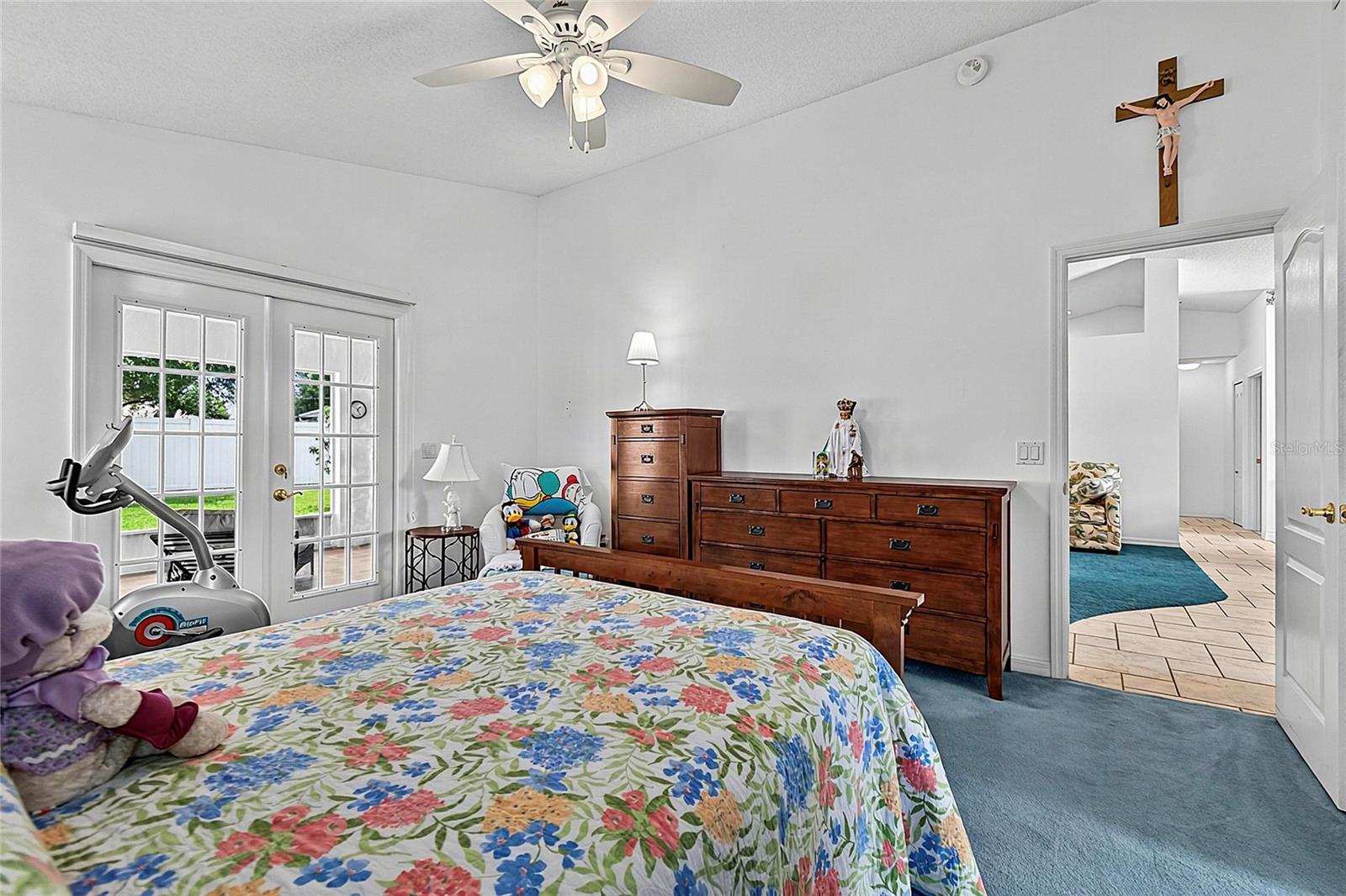 43 FOLSON LN