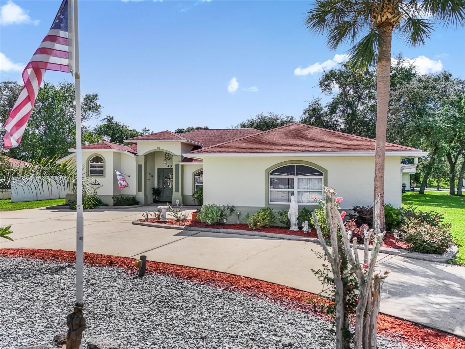 43 FOLSON LN