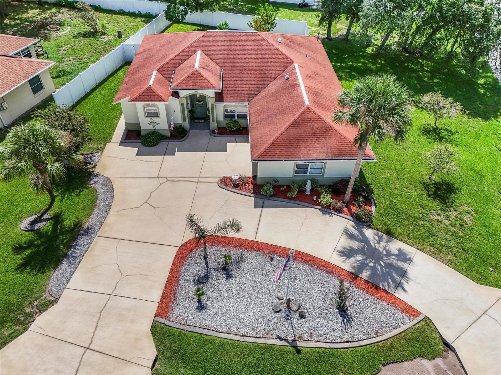 43 FOLSON LN