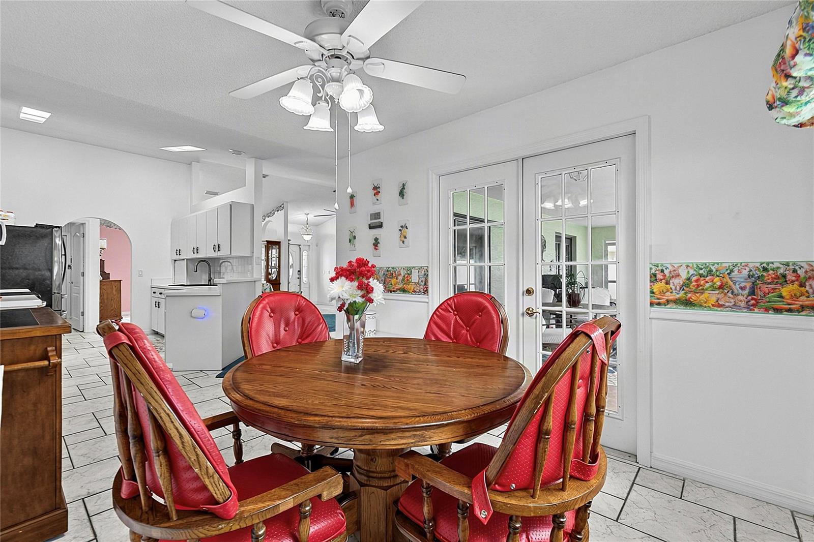 43 FOLSON LN