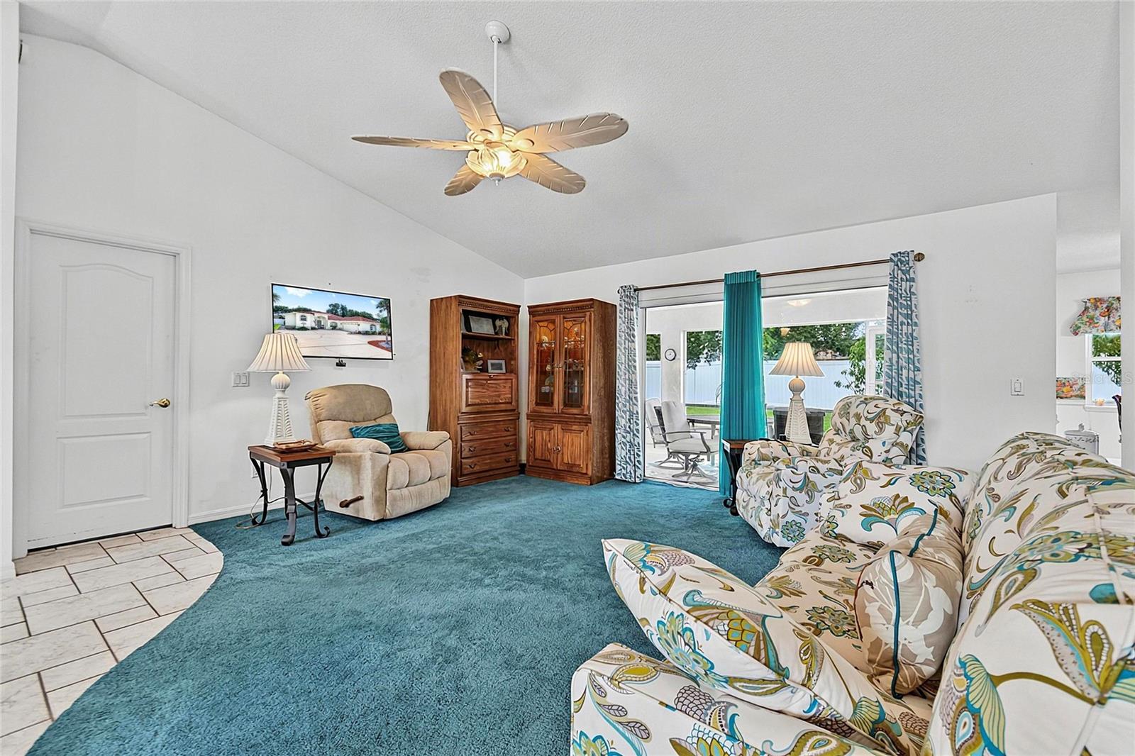 43 FOLSON LN
