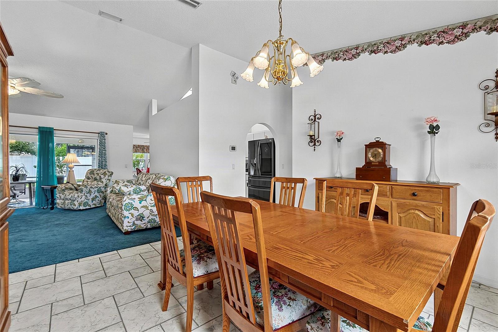 43 FOLSON LN