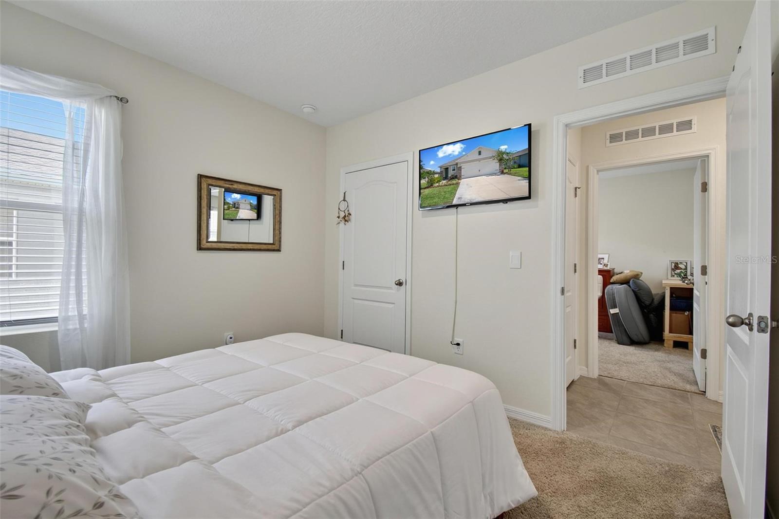 1337 CORK DR