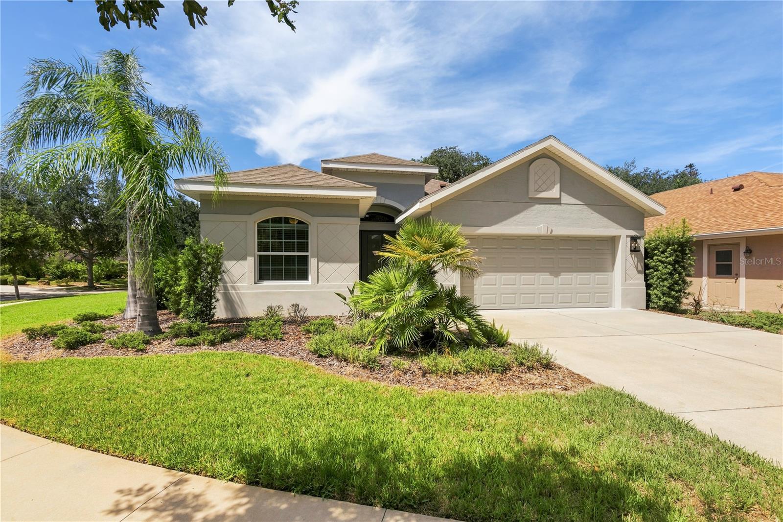 7 OASIS CIR